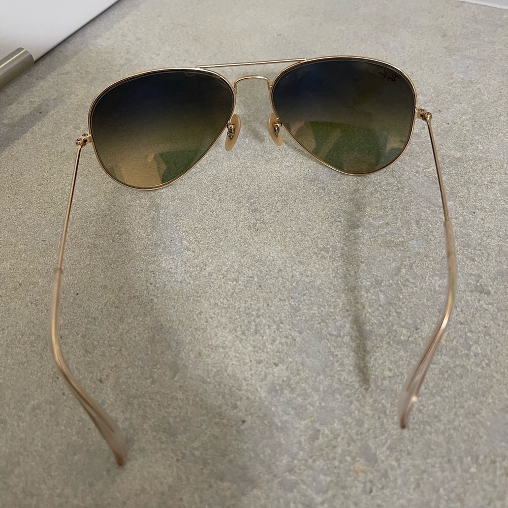 Ray-Ban Gold Aviator Sunglasses with Pink Lenses - Picture 5 of 8